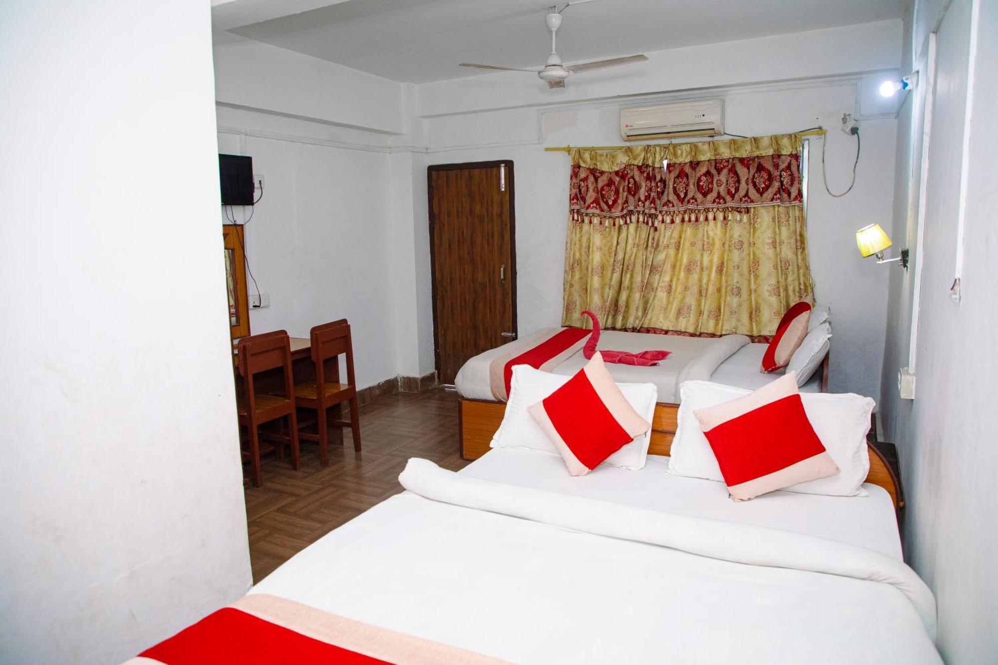 Hotel Shiva'S Dream Sauraha Exterior foto