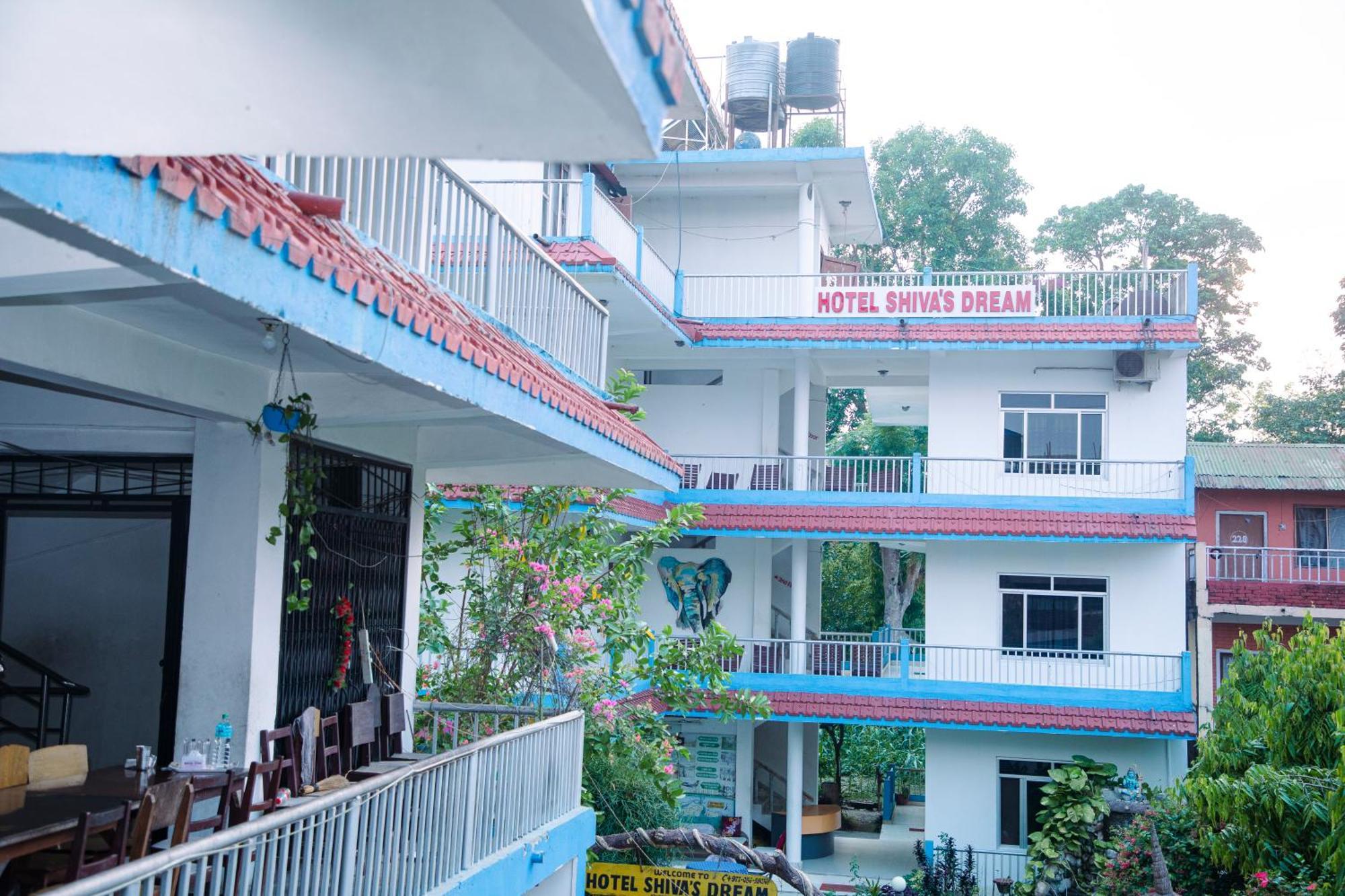 Hotel Shiva'S Dream Sauraha Exterior foto
