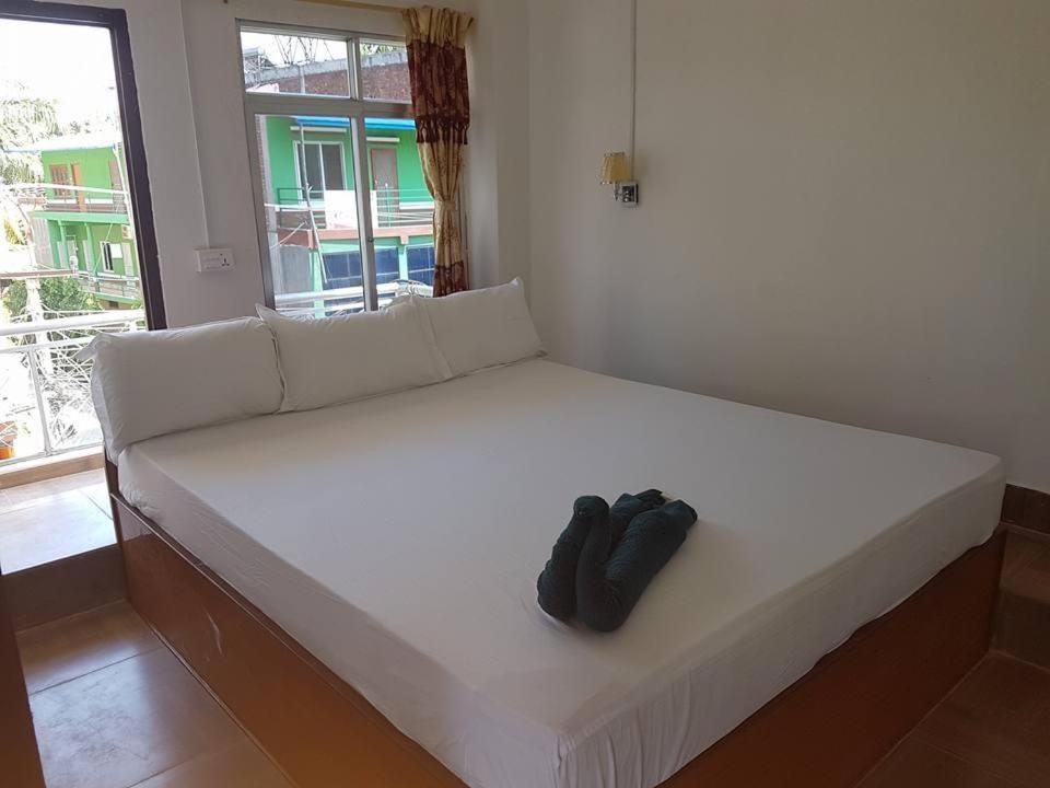 Hotel Shiva'S Dream Sauraha Exterior foto
